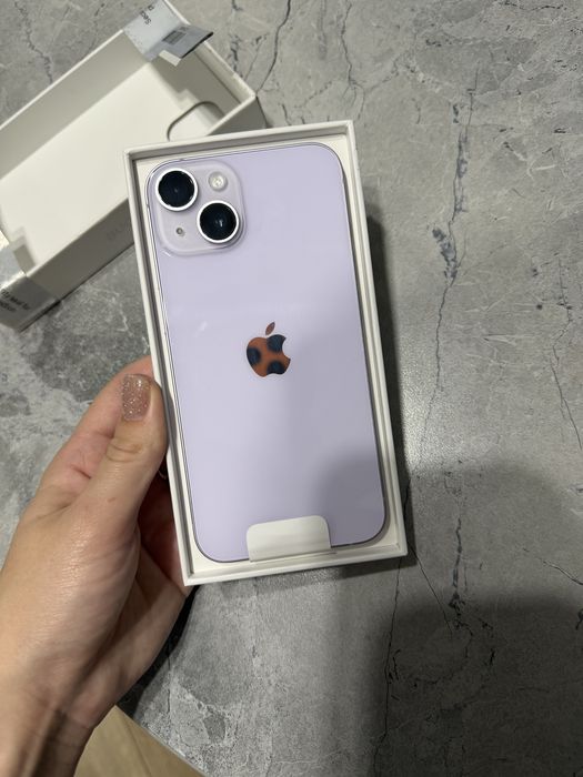 Продам Iphone 14