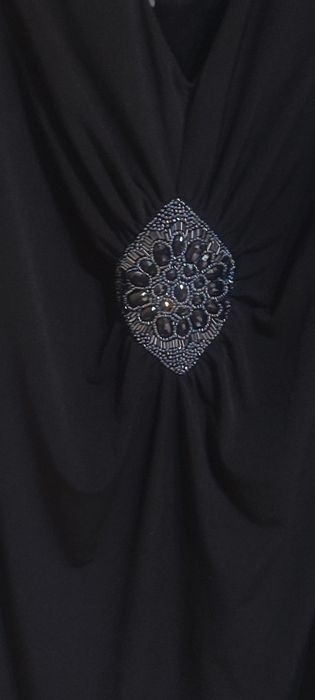 Елегантна дамска рокля