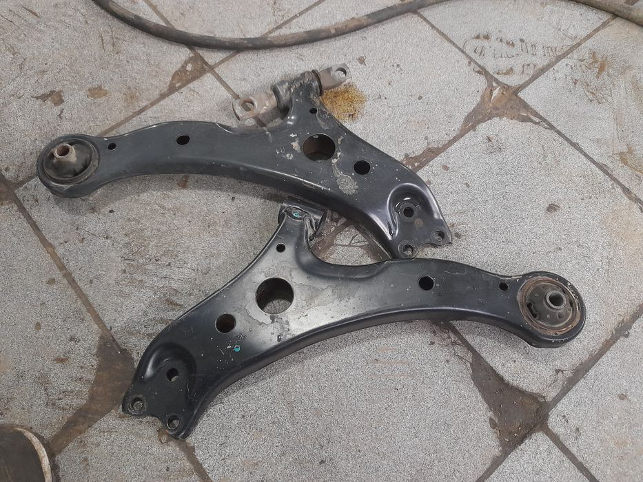 Продаётся  рычаги