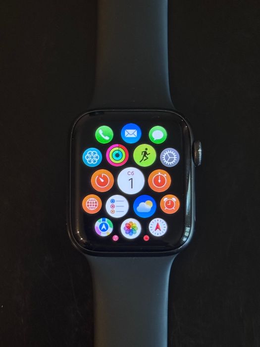 Apple Watch SE 44mm 32GB