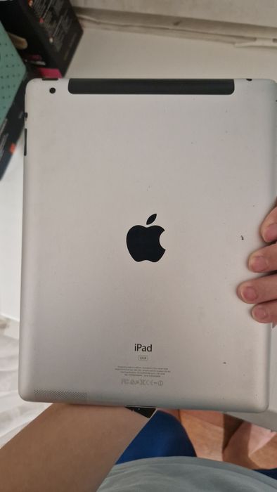 Продам айпад на запчасти