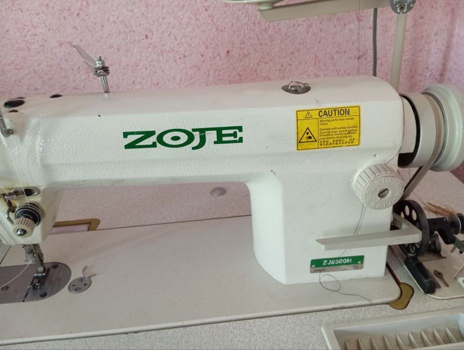 Tikuv mashinasi sotiladi