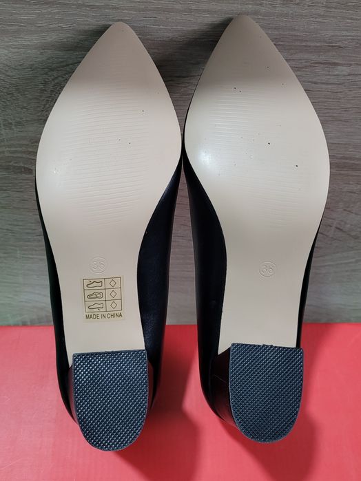 Женские туфли Polaris