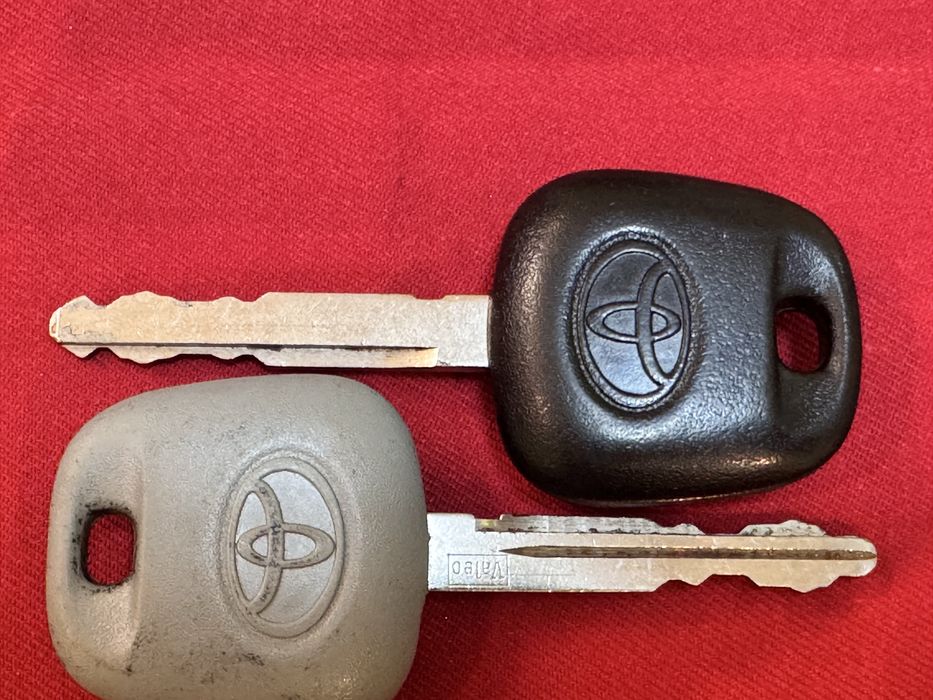 Ключ за Toyota прав оригинален