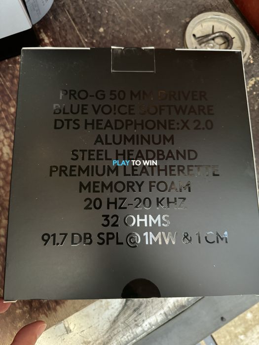 Vand casti Logitech Pro X