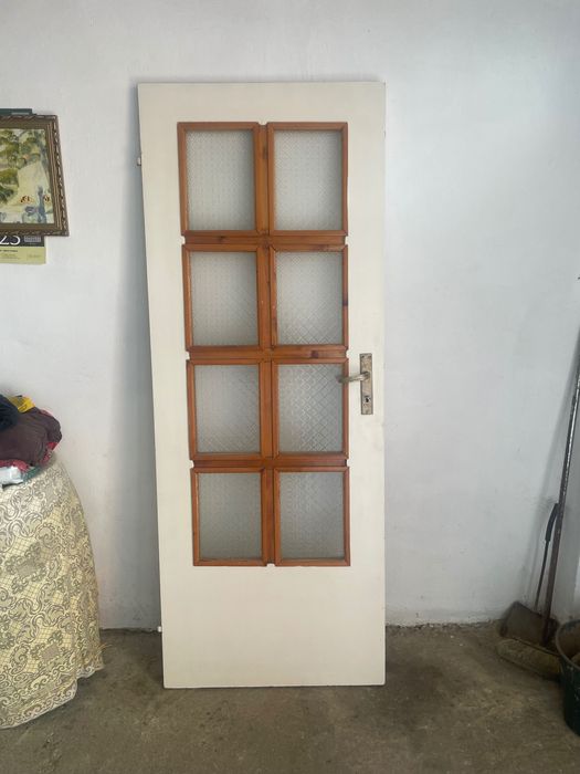 Продавам фазерни врати