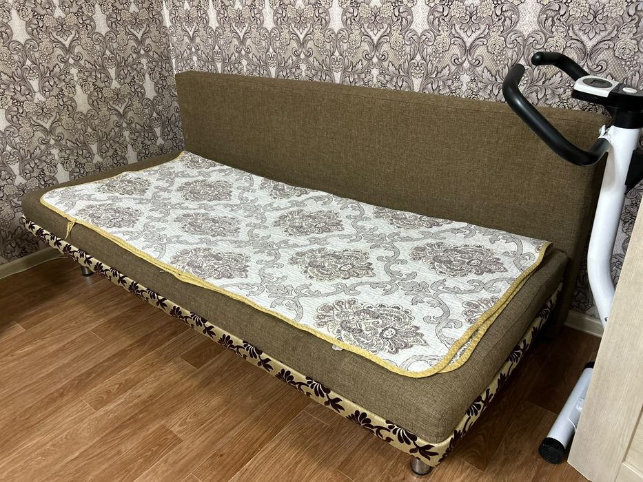 Продам диван и тахту