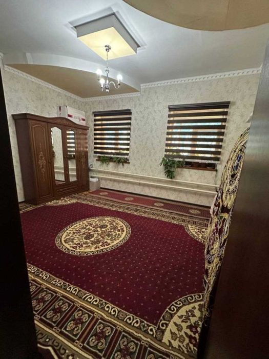 8 сотиклик ховли сотувда