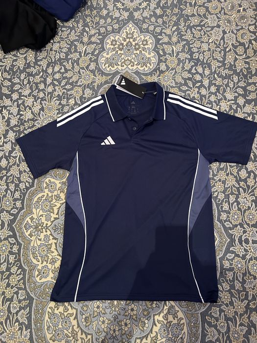 Адидас футболки новый