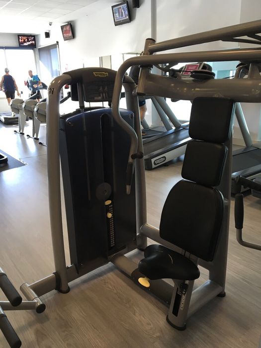 Depozit aparate fitness technogym