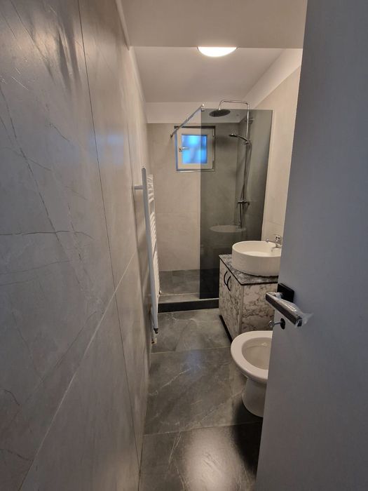 Vand apt 2 camere nd etaj 1