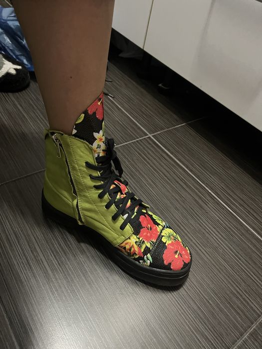 Дамски кецове от естествена кожа