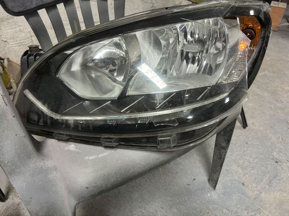 Ляв фар за Шкода СитиГо