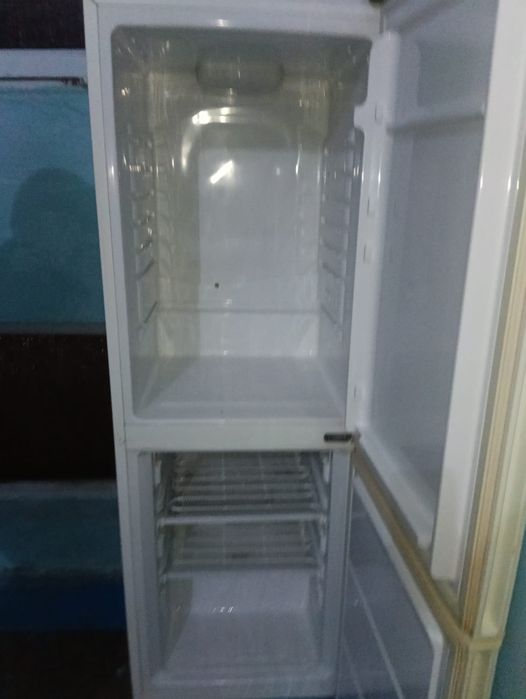 Продаю 2 холодильника