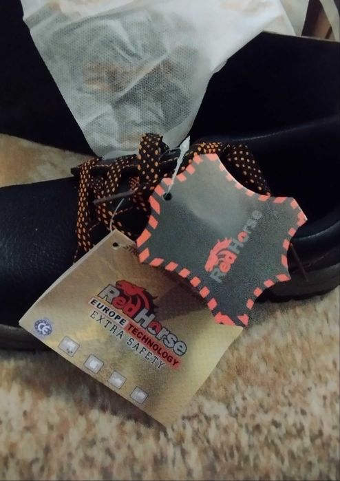 Здрави,нови работни обувки, естествена кожа, 50 лв