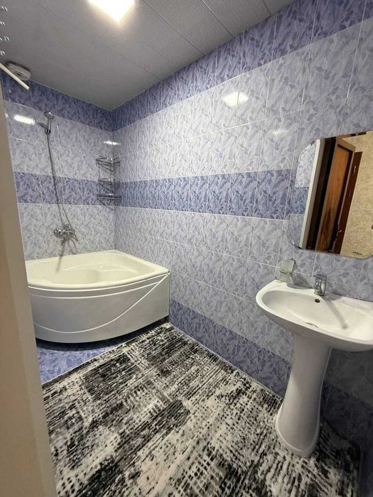 3х комнатная квартира на 5 этаже 85кв/м, в Самарканде