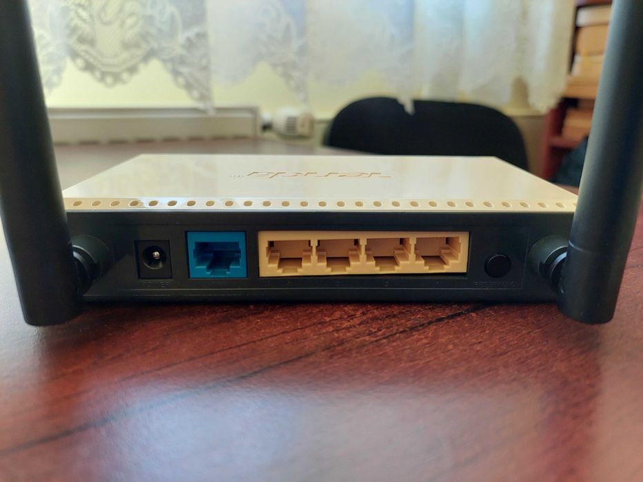 Router Wireless Tenda 300Mbps