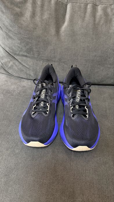 *чисто нови* ASICS Carbon Footprint