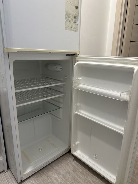 Срочно продаю холодильник