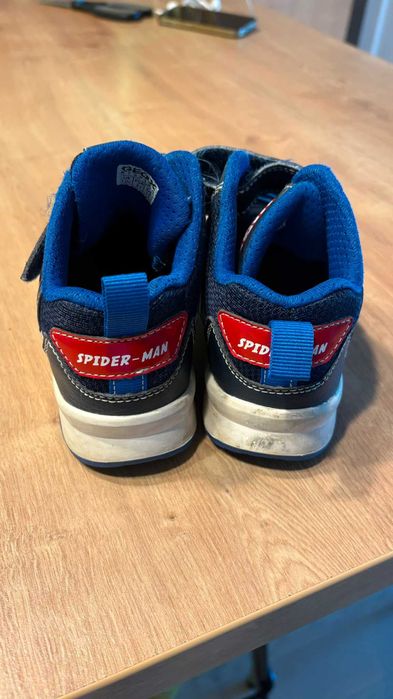 Ghete sport Geox Spider Man Perth Boy, marime 31, in stare foarte buna!