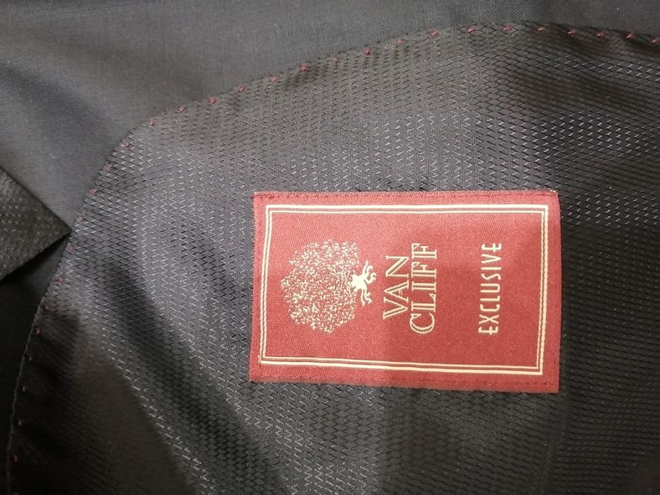 Продам мужской костюм.