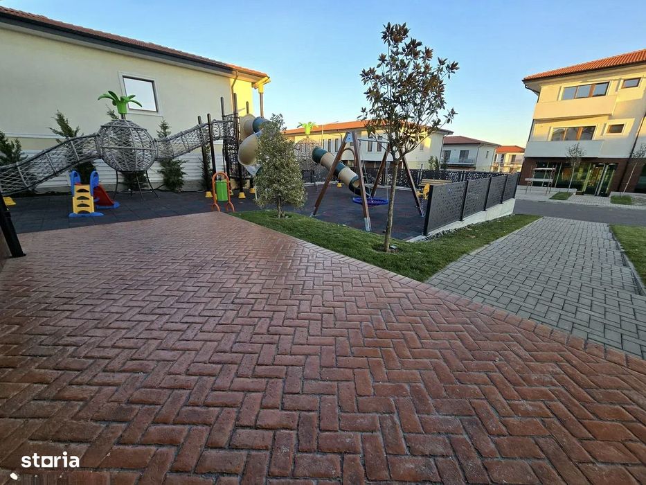 Casă individuală smart-ESQ Village 3-model nou 145mpU-4 băi-2 balcoane