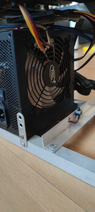 МАЙНИНГ РИГ 6x XFX RX 580 8GB 330 – 370 MH/s Ergo[ERG] и други — Пълен Комплект Тестван напълно работещ