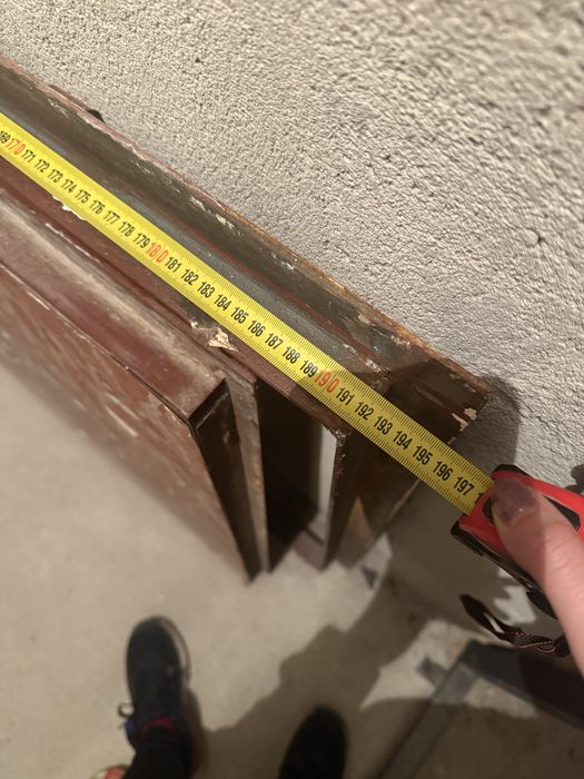 Метална входна врата