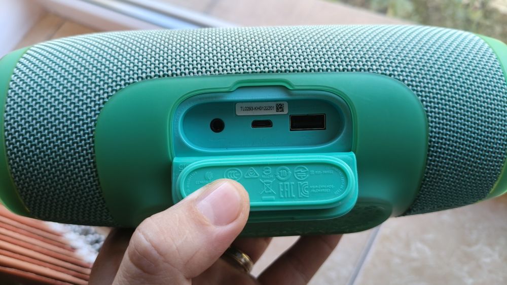 Boxă portabilă JBL Charge 3