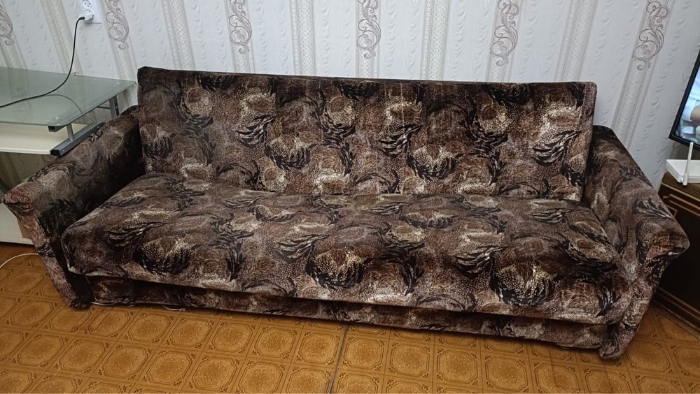 Отдам диван бесплатно