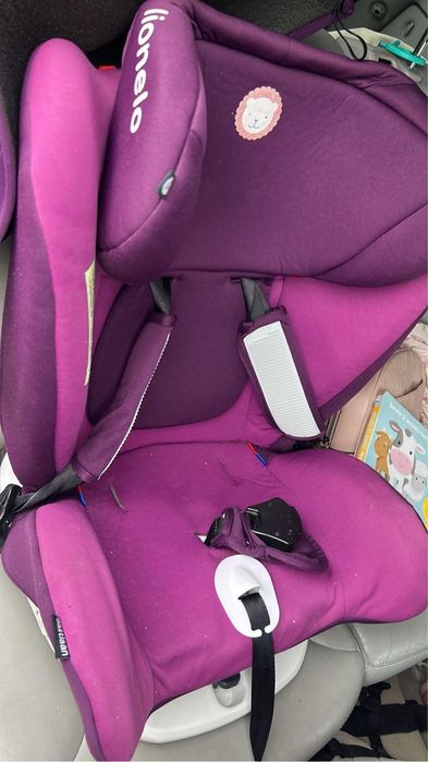 Scaun auto cu isofix