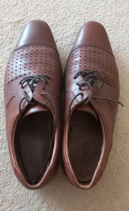 Продаю мужские ботинки