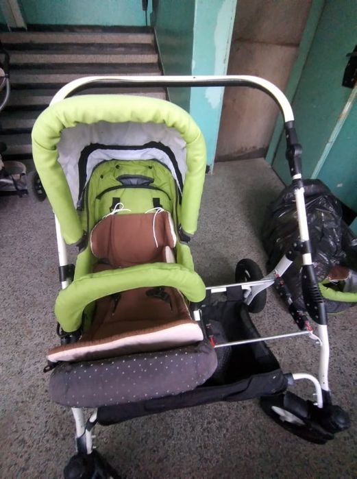 Количка за близнаци