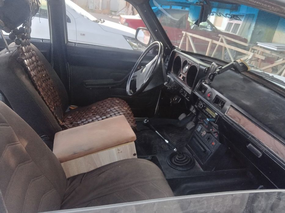 Gaz 31 029 Volga Sotiladi