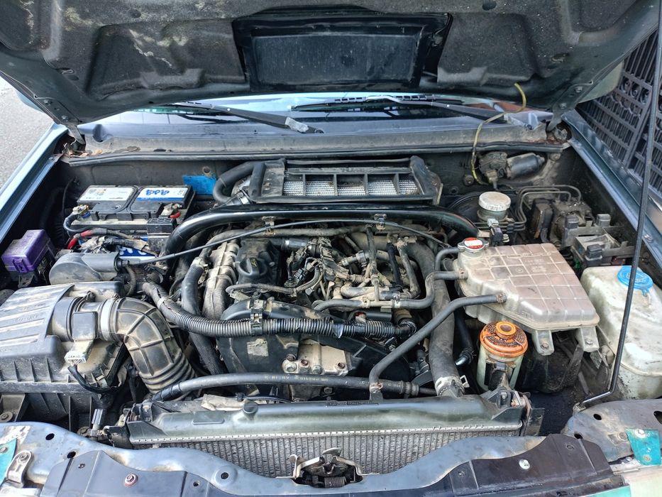 Suzuki Grand Vitara an 2005 moto 4*4r 2L