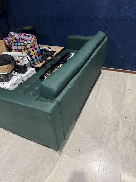 Продам удобный диван