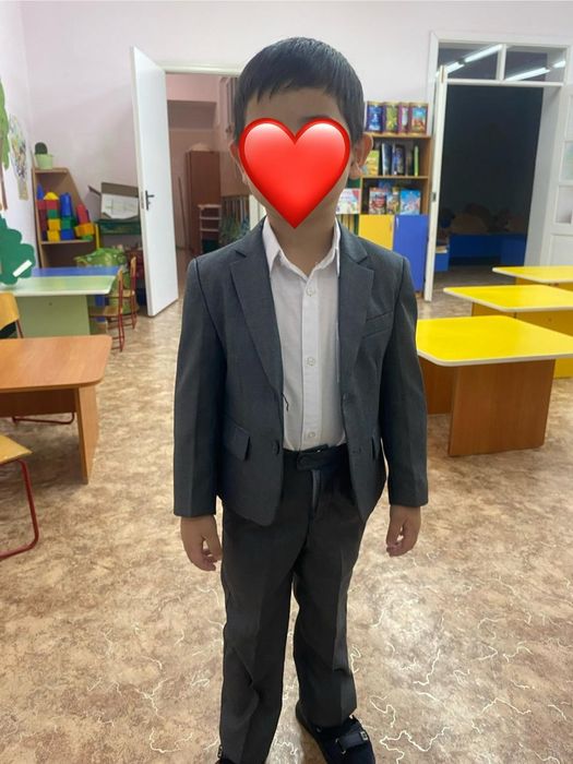 Продам комбинезон, куртки на мальчика