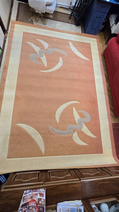 Vând covor 250x350cm