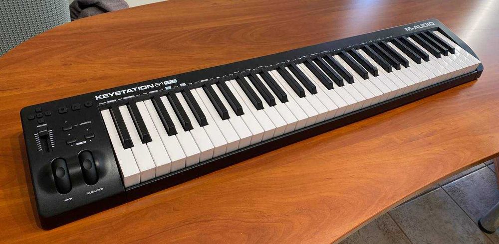 Миди клавиатура M-Audio Keystation 61 MK3 - Като Нова