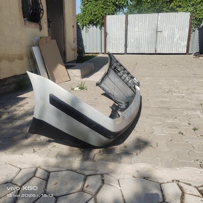 Продам задний бампер