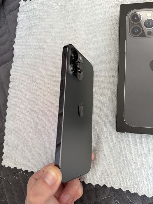 Продам 13 про макс