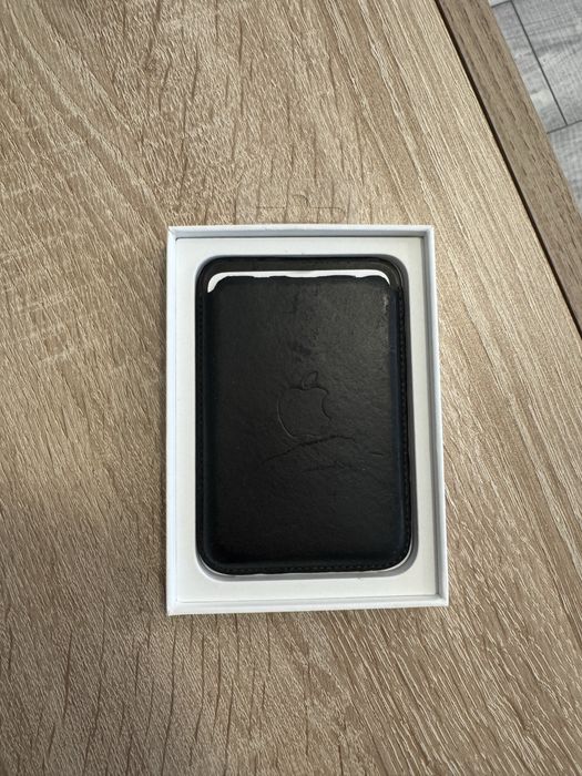 iphone leather wallet оригинален от istyle