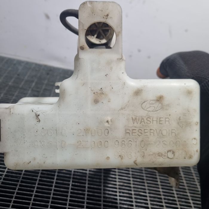 Vas rezervor lichid parbriz Hyundai IX35 2013 - 2015 (1452) model fara spalatoare far 986102Y000 Garantie