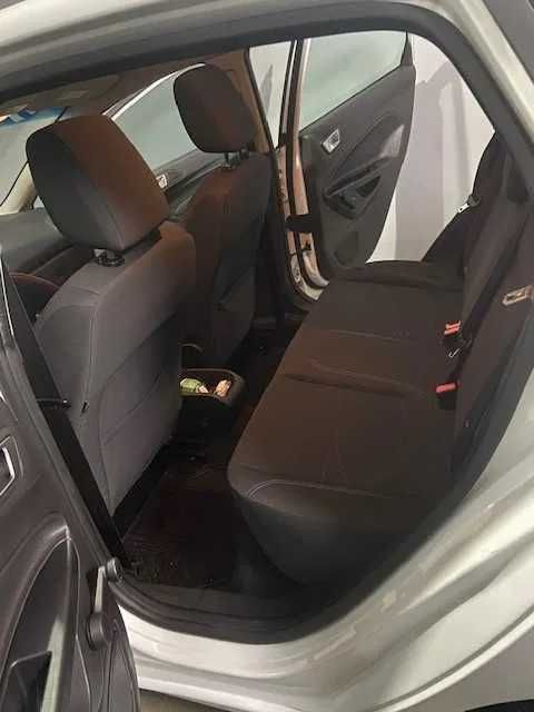 Ford Fiesta 110.000 km an 2015