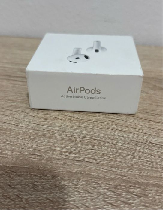 Casti Airpods 4 anc