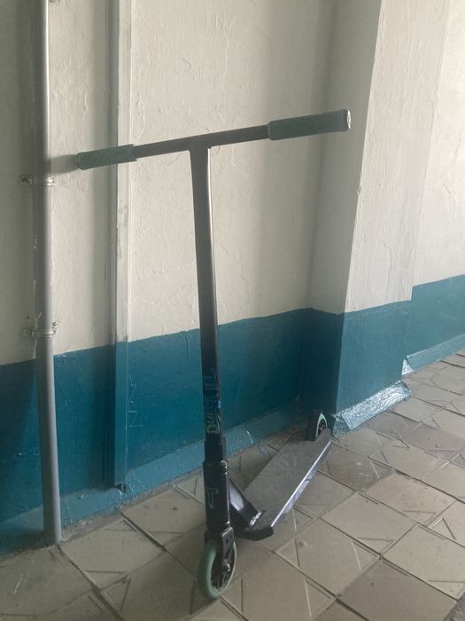 Самокат трюковой