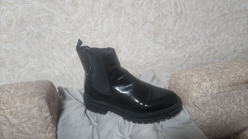 Стильные женские ботинки