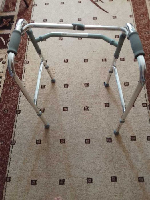 Ходунки для взрослых