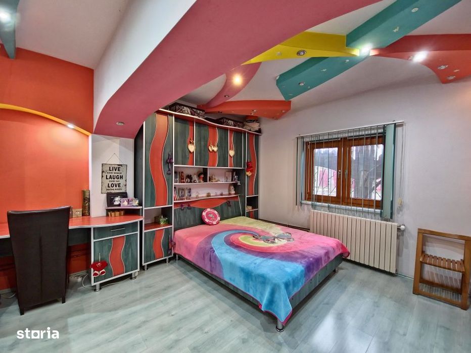 Pensiune 17 camere in Eforie Nord – afacere de familie, gata de expl