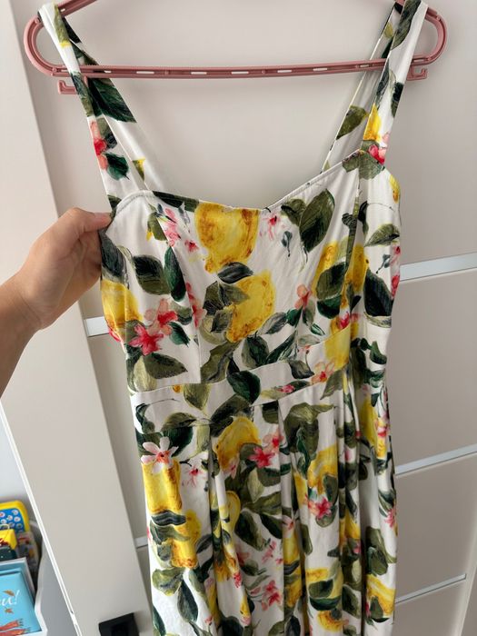 Разкошна елегантна рокля с лимони